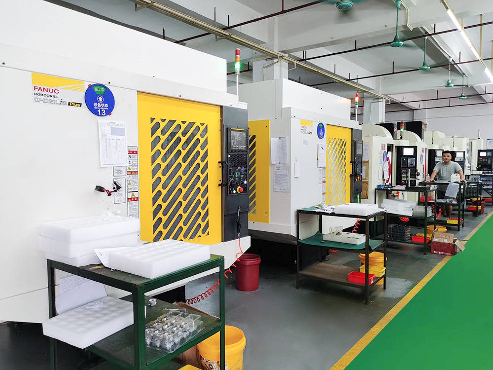 CNC machining center - MAYHO